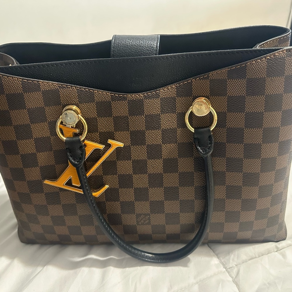 Louis Vuitton Riverside Damier Ebene Black